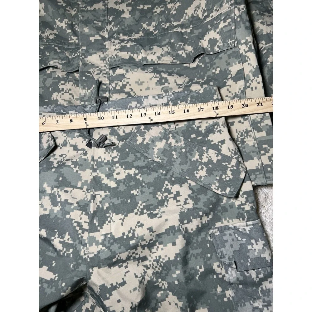 Military Uniform Size Large Gore-Tex Cold Universal Camo Pants Medium Jacket